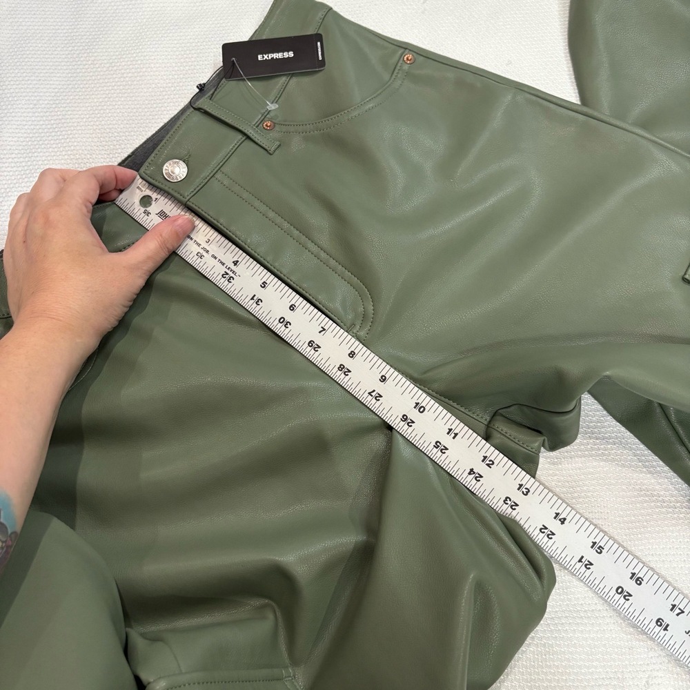 NWT Express Pants Womens 8R Green Cargo Wide Leg Faux Leather Relaxed - Picture 8 of 10